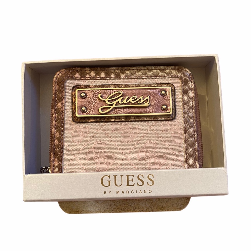 NWT Guess wallet